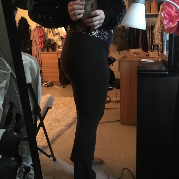 PINK Yoga Pants - Picture 3 of 4